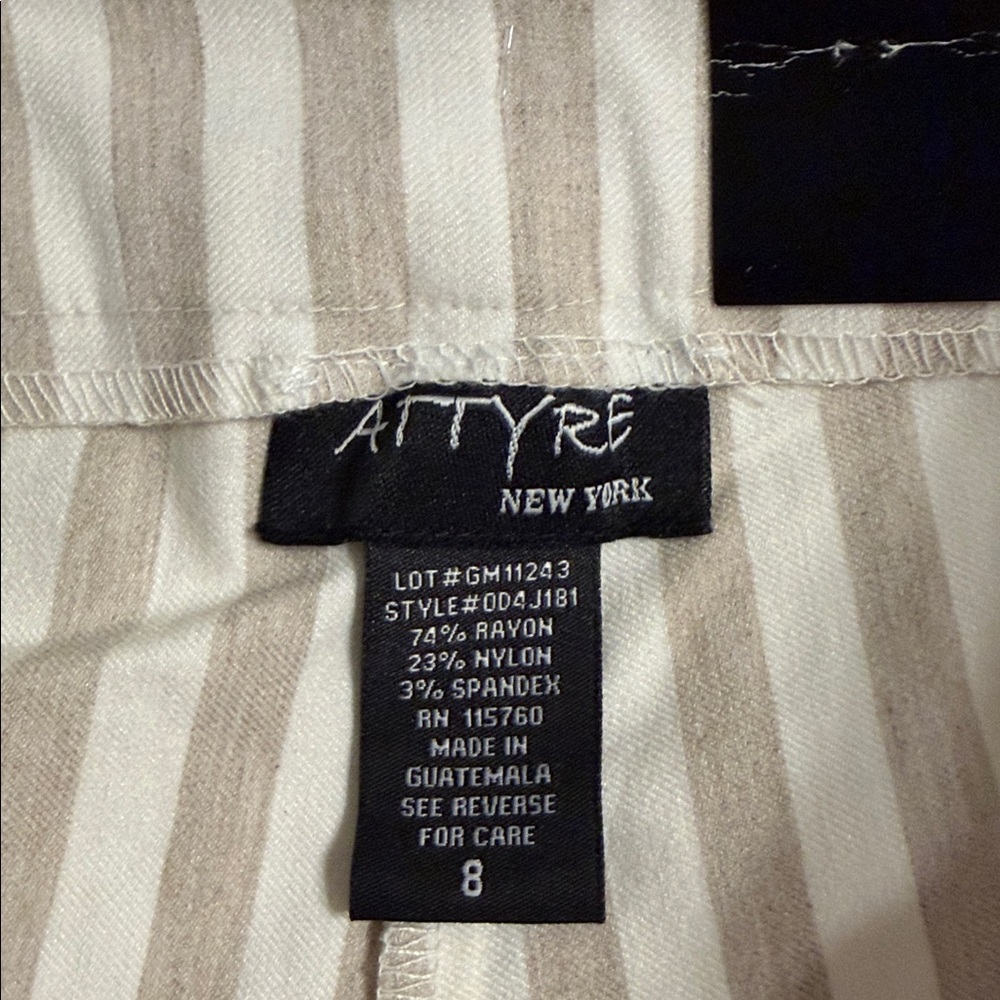Attyre Beige and White Striped Shorts size 8 brand new inseam 11” waist 30”elas - Picture 6 of 8